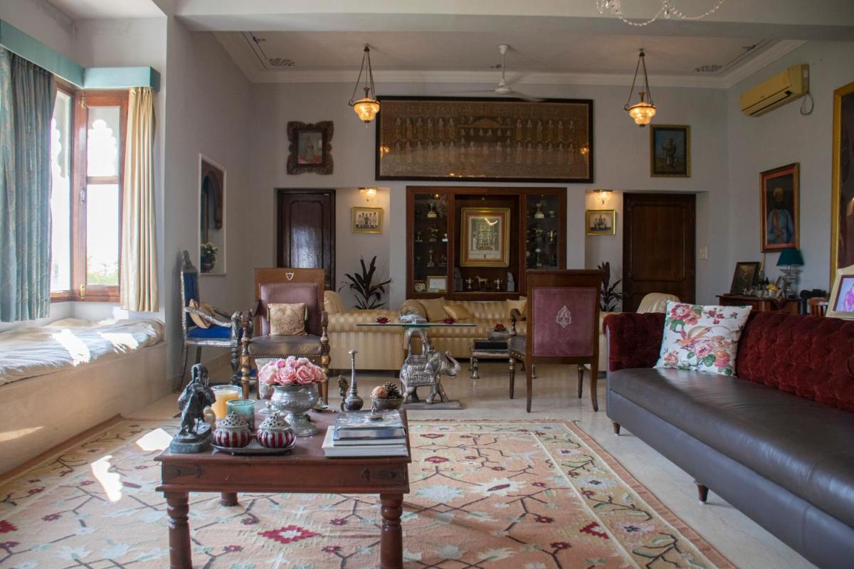 Titardi Garh- 18th Century Castle Homestay - Housity