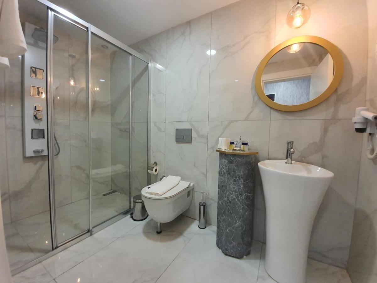 Karikatür Bi Hotel - Hizvo