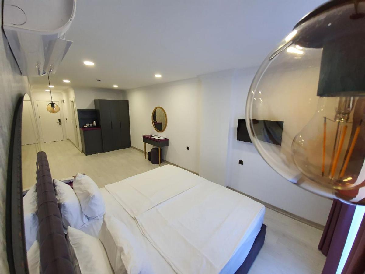 Karikatür Bi Hotel - Housity