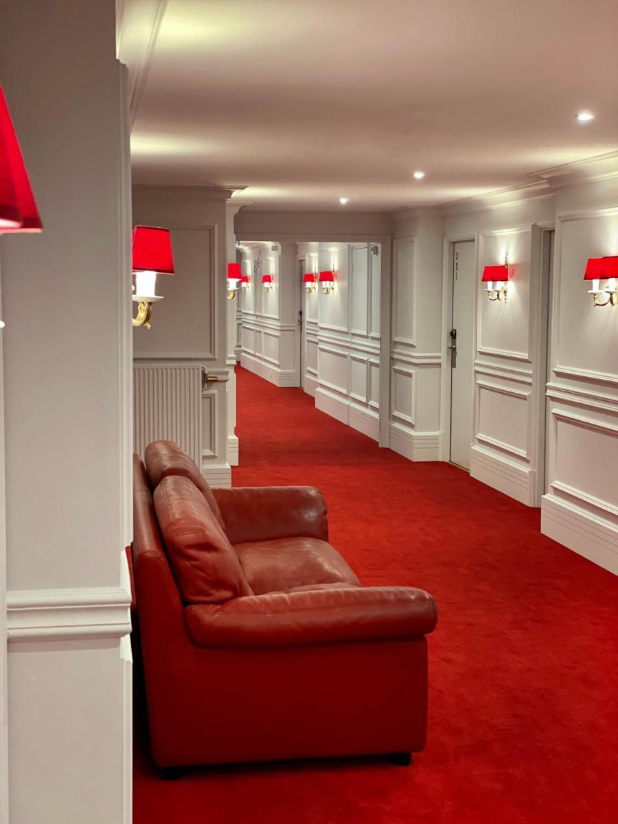 Coin salon dans l'établissement Le Grand Hôtel Le Touquet-Paris-Plage