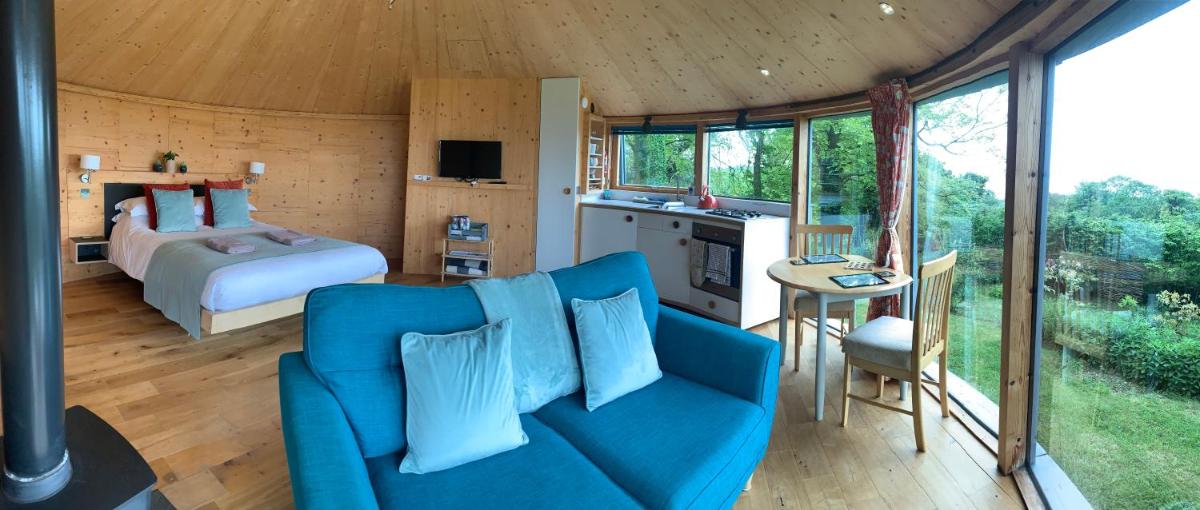The Roundhouse - Housity