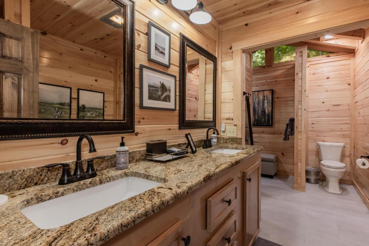 4 Daughters Cabin - Powder Horn Mountain - Housity