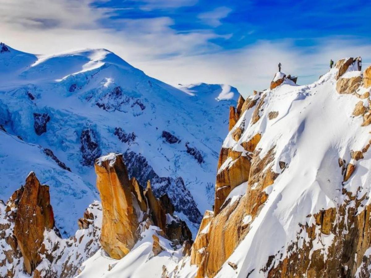 Vue générale sur la montagne ou vue sur la montagne depuis l'appart'hôtel