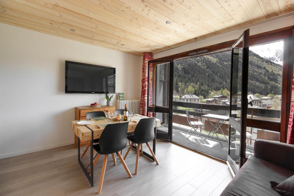 Vue générale sur la montagne ou vue sur la montagne depuis l'appart'hôtel