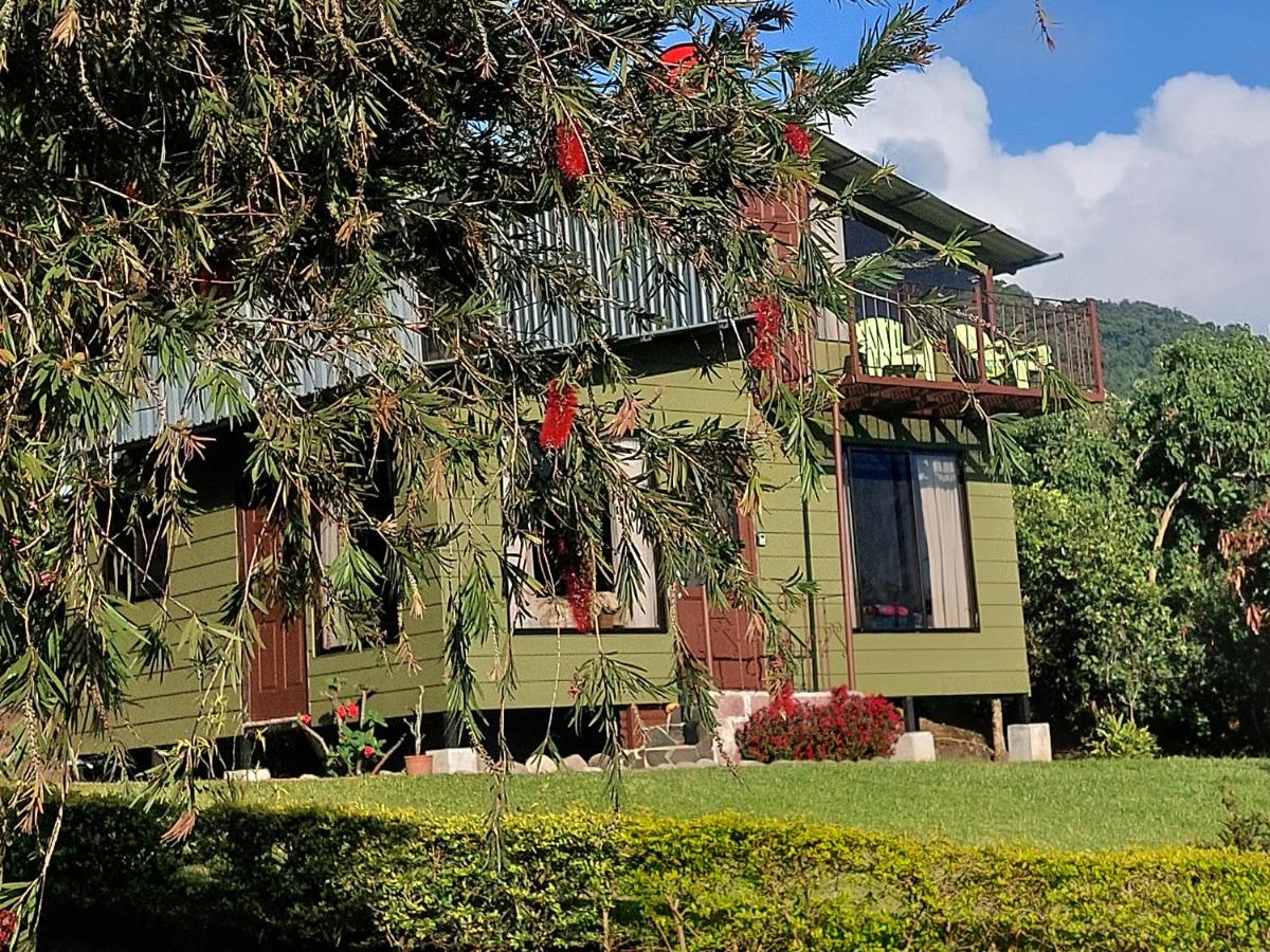 Villa Golondrina Cabaña rodeada de Naturaleza - Housity