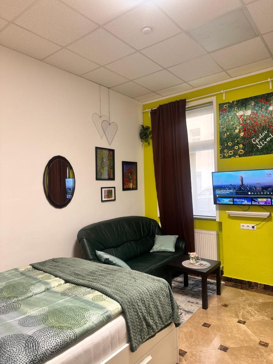 Centrally and green - Housity