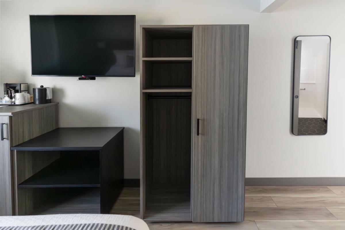 The Farmstead Hotel - Housity