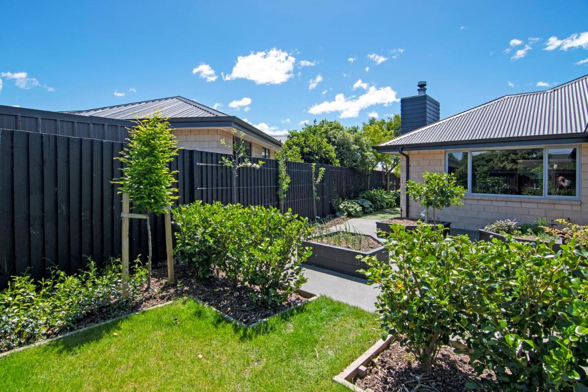 Banksia Retreat - Blenheim Holiday Home - Hizvo