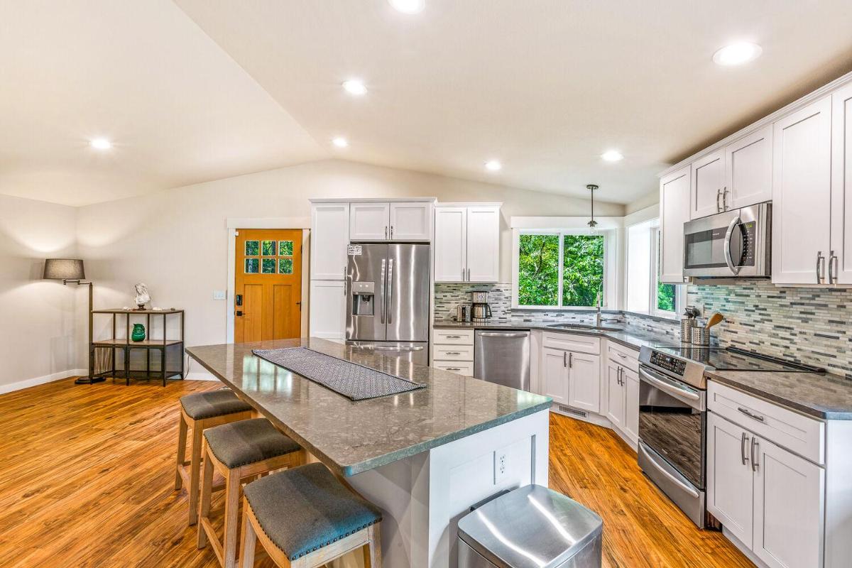Serenity Bay Retreat - Housity