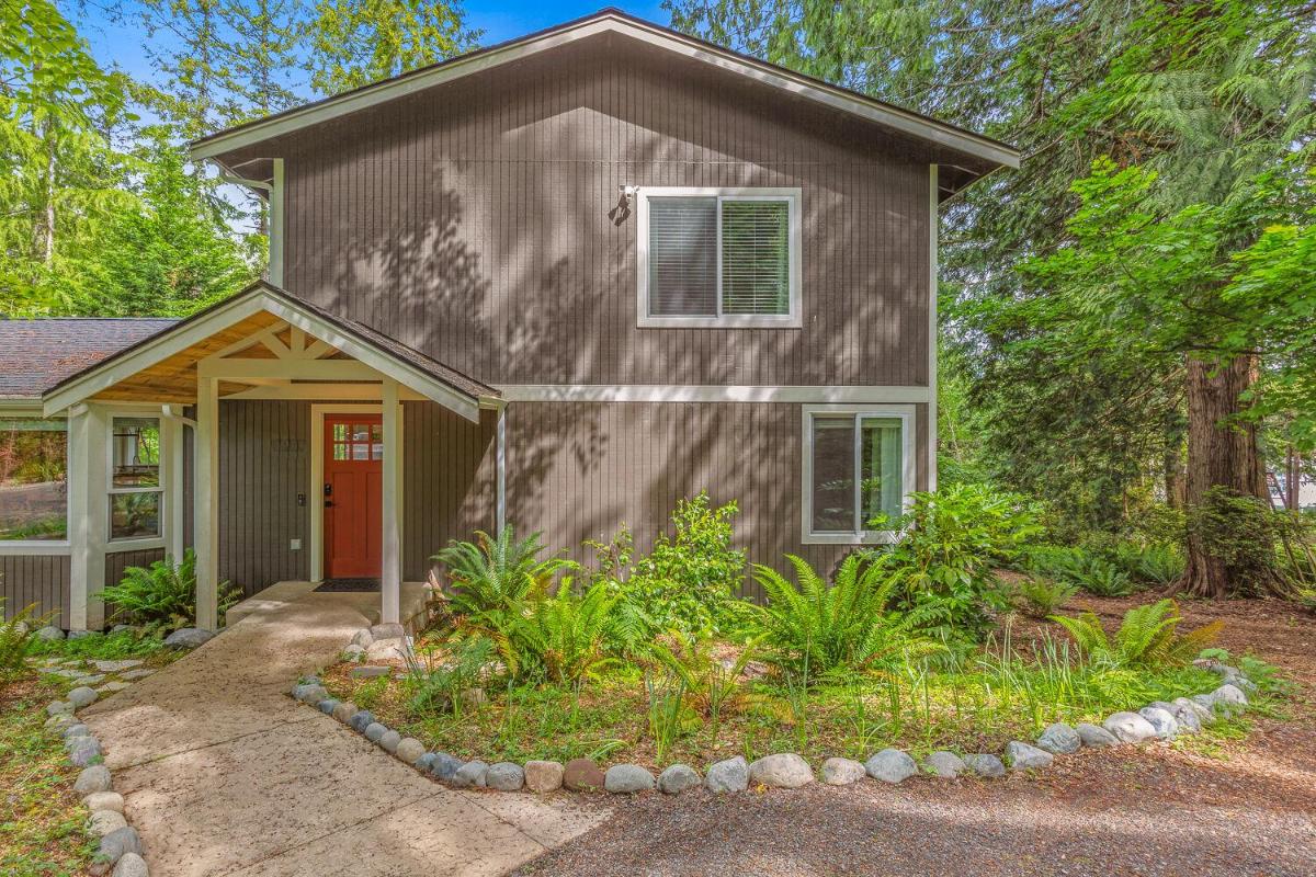 Serenity Bay Retreat - Housity