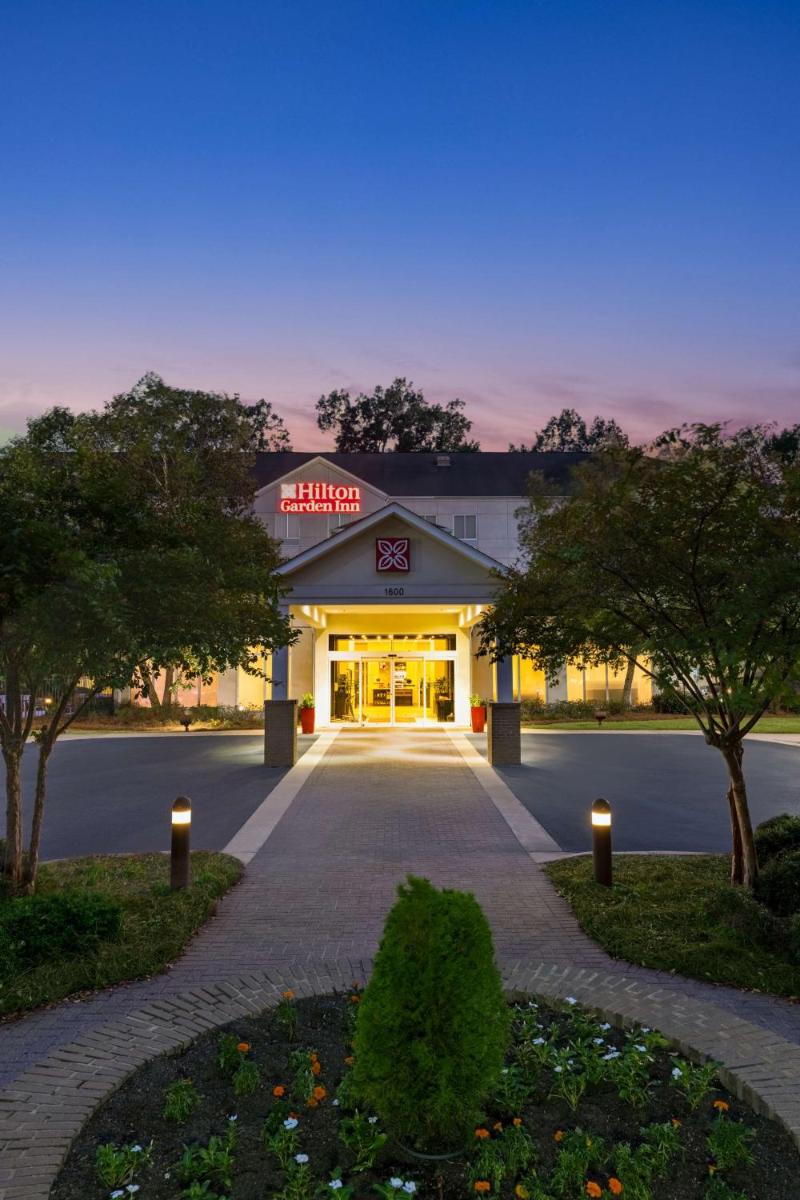 Hilton Garden Inn Montgomery East - Housity