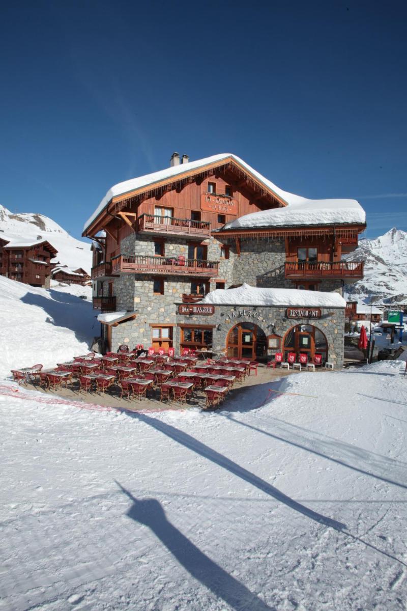 L'établissement Résidences Village Montana by Les Etincelles en hiver
