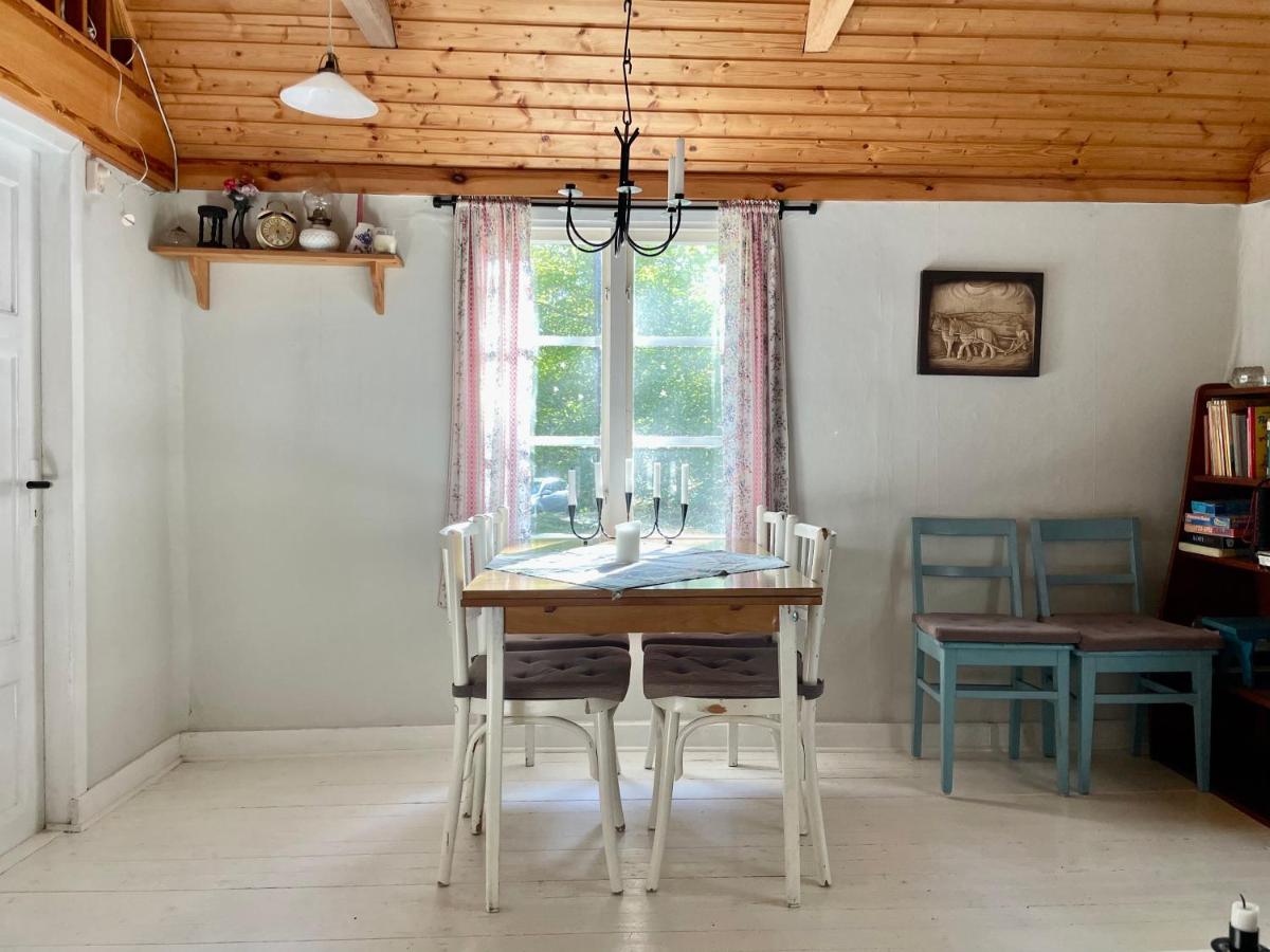 Turas Off-Grid Cottage - Housity