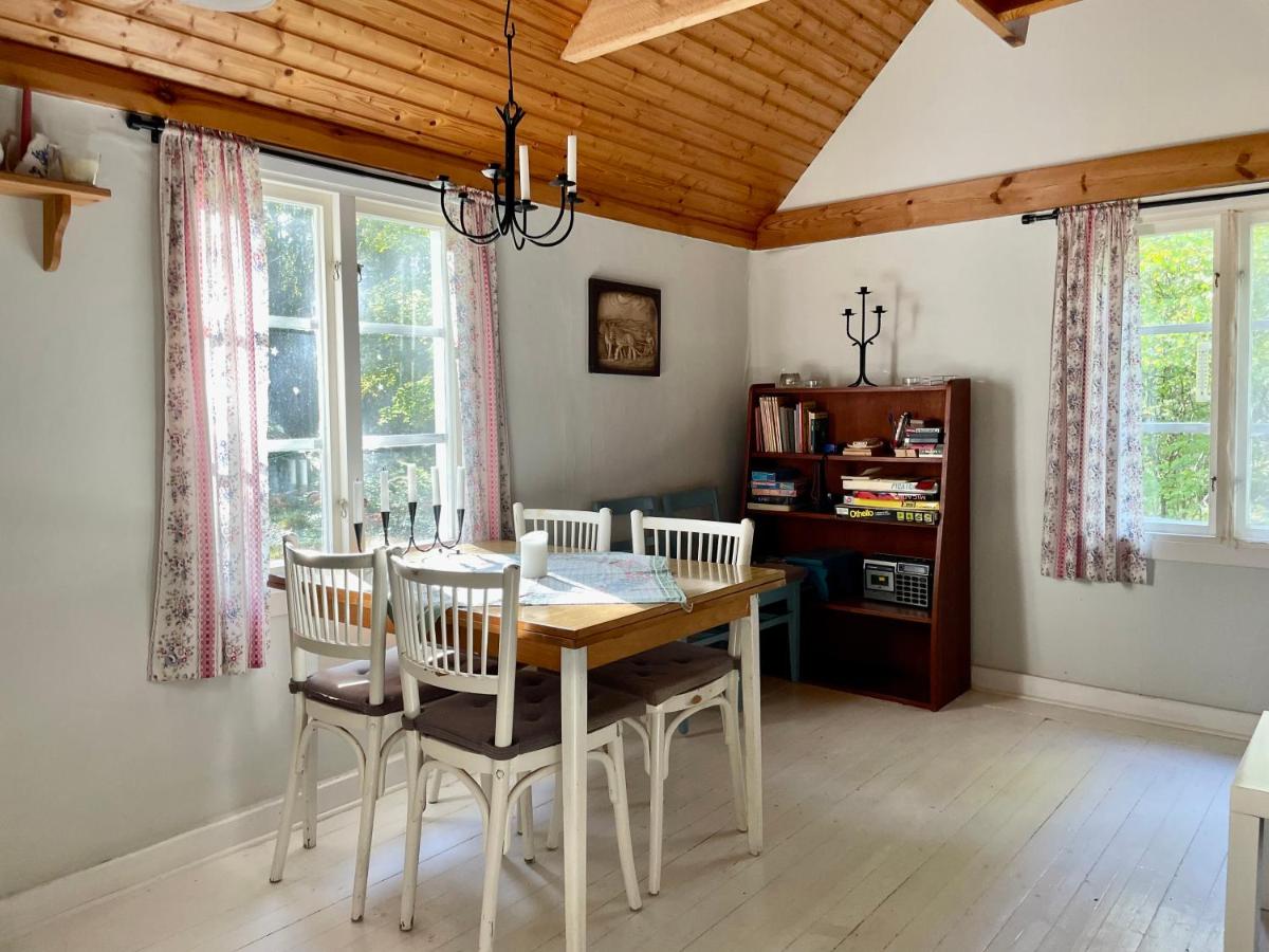 Turas Off-Grid Cottage - Housity