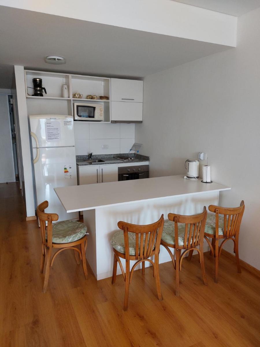 Amplio departamento, piso alto, luminoso ! - Housity