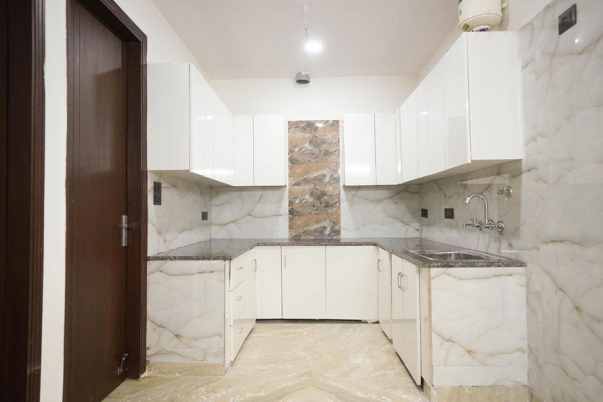 Suitetrails - SARTHI HOME STAY