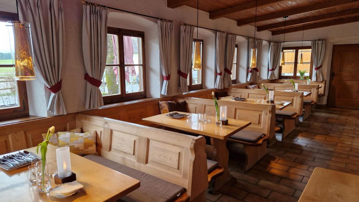 Hotel Landgasthof Alter Wirt - Housity