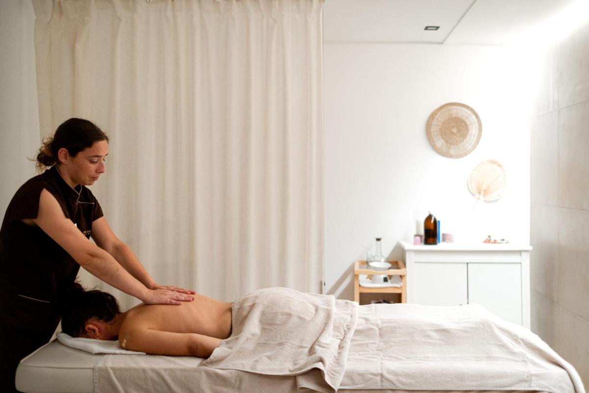 O spa e/ou outras comodidades de bem-estar em Hotel Porta do Sol Conference & SPA