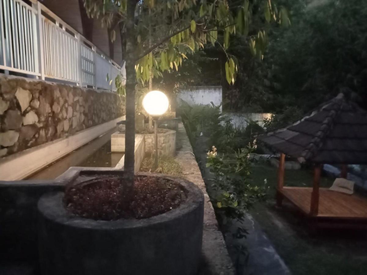 Villa Lombok Senggigi River View By Villaloka - Housity