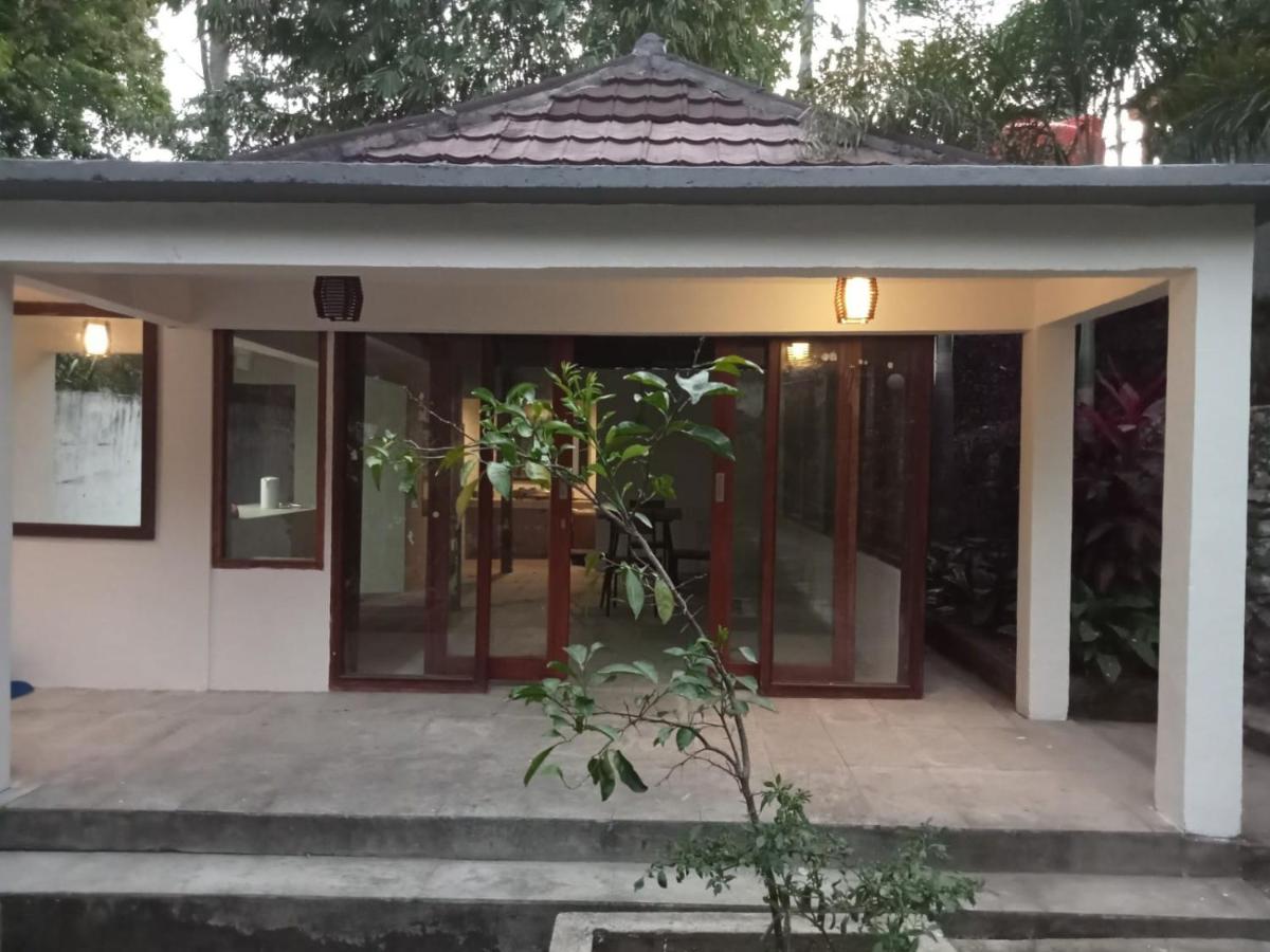 Villa Lombok Senggigi River View By Villaloka - Housity