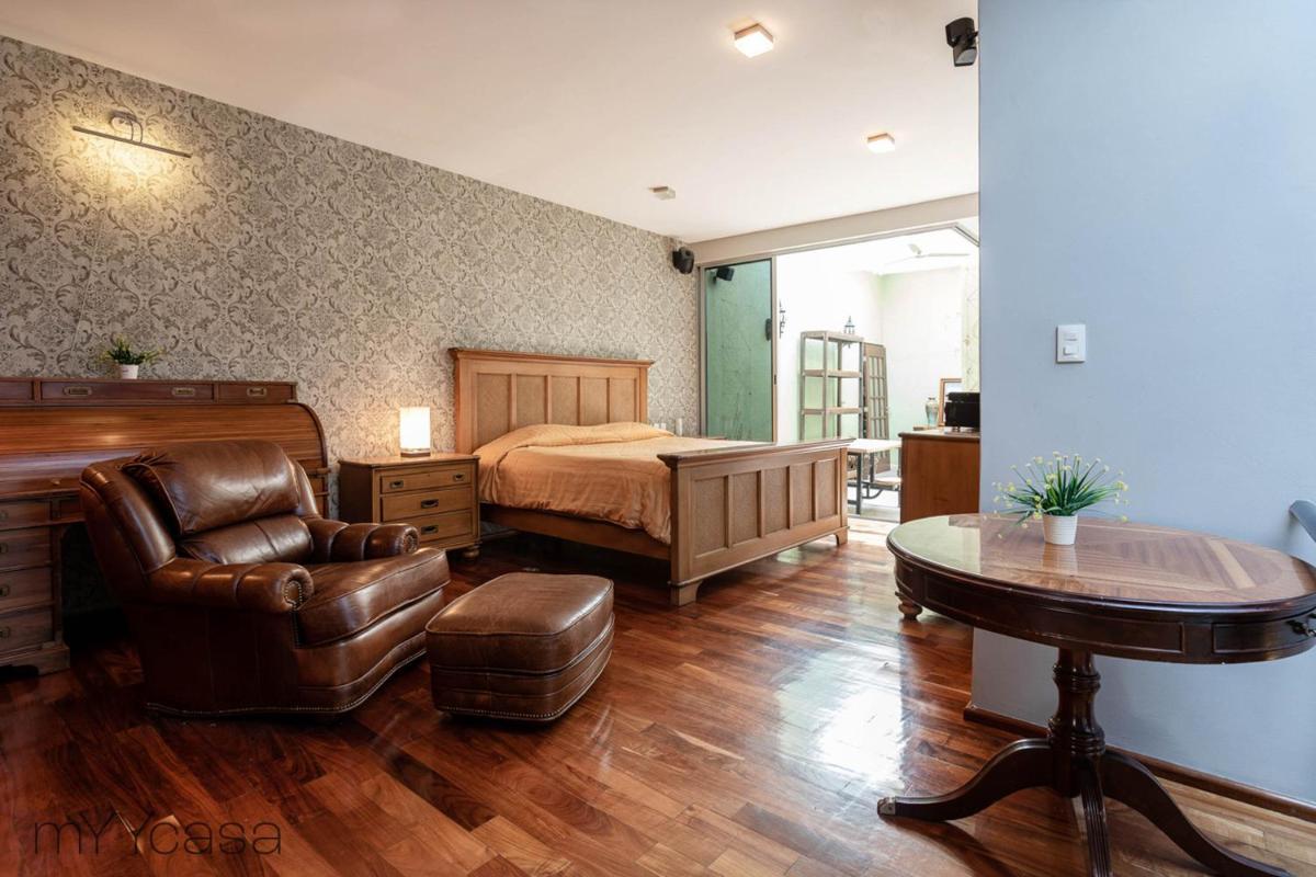 Destination Condesa @Roma Norte Penthouse Loft - Housity