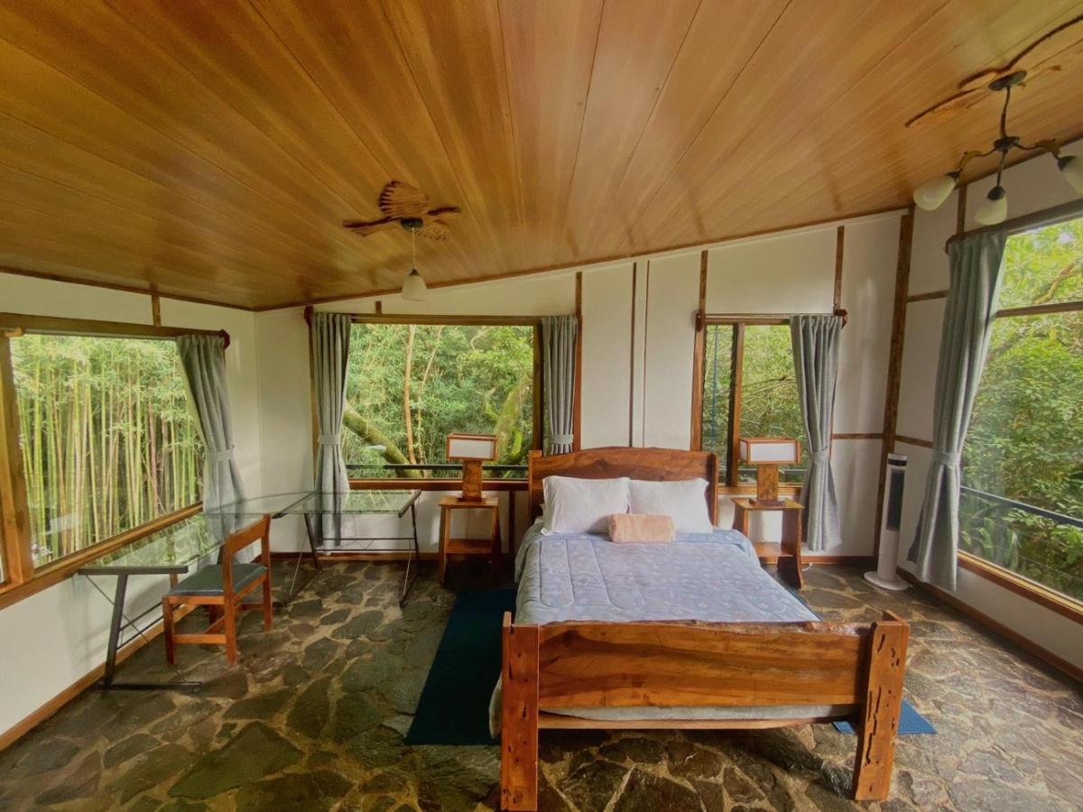 Natural Wonders House - Housity