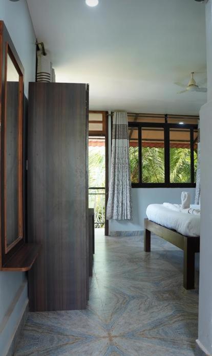 Swan enclave morjim - Housity