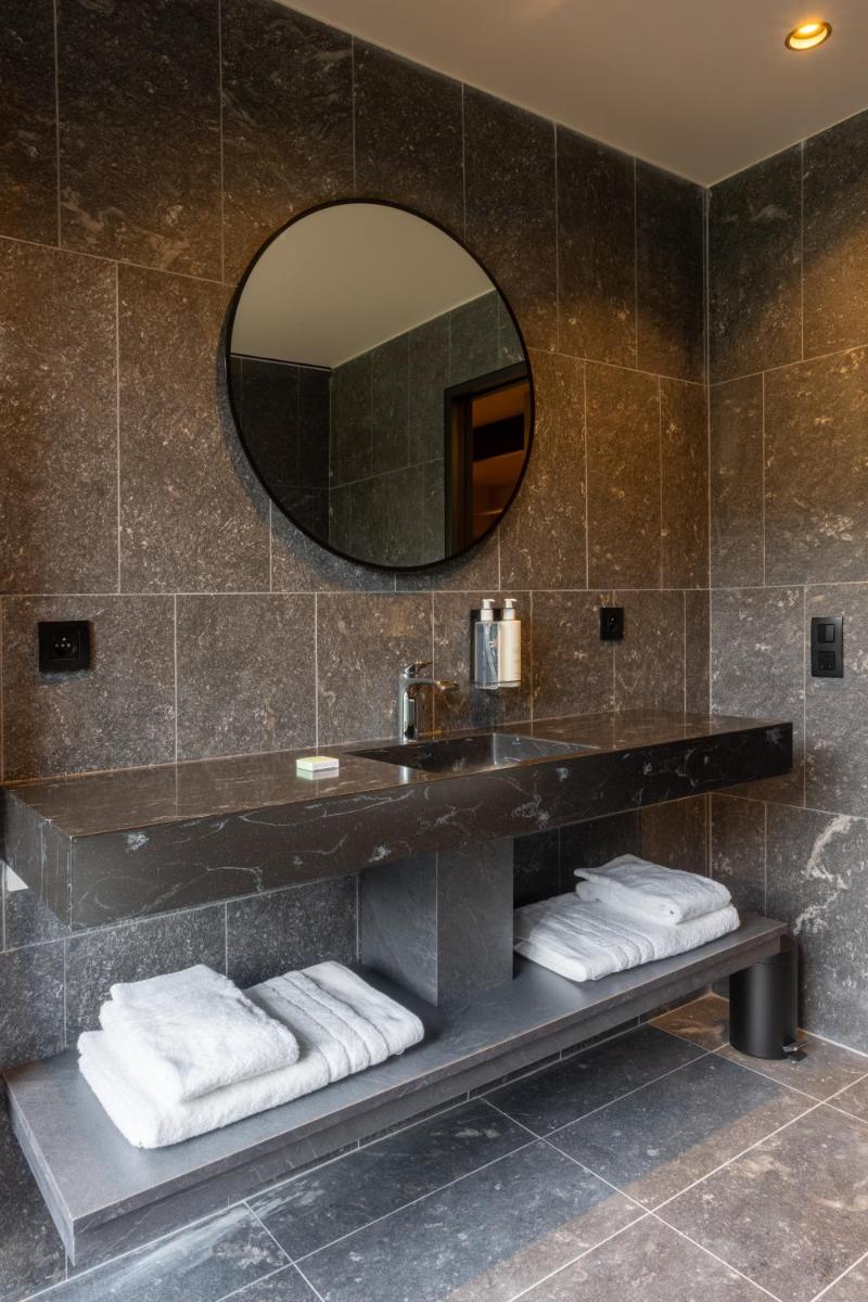 Salle de bains dans l'établissement Miura
