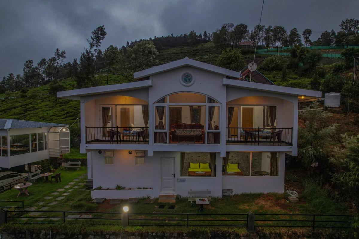 Peri Resorts - Housity