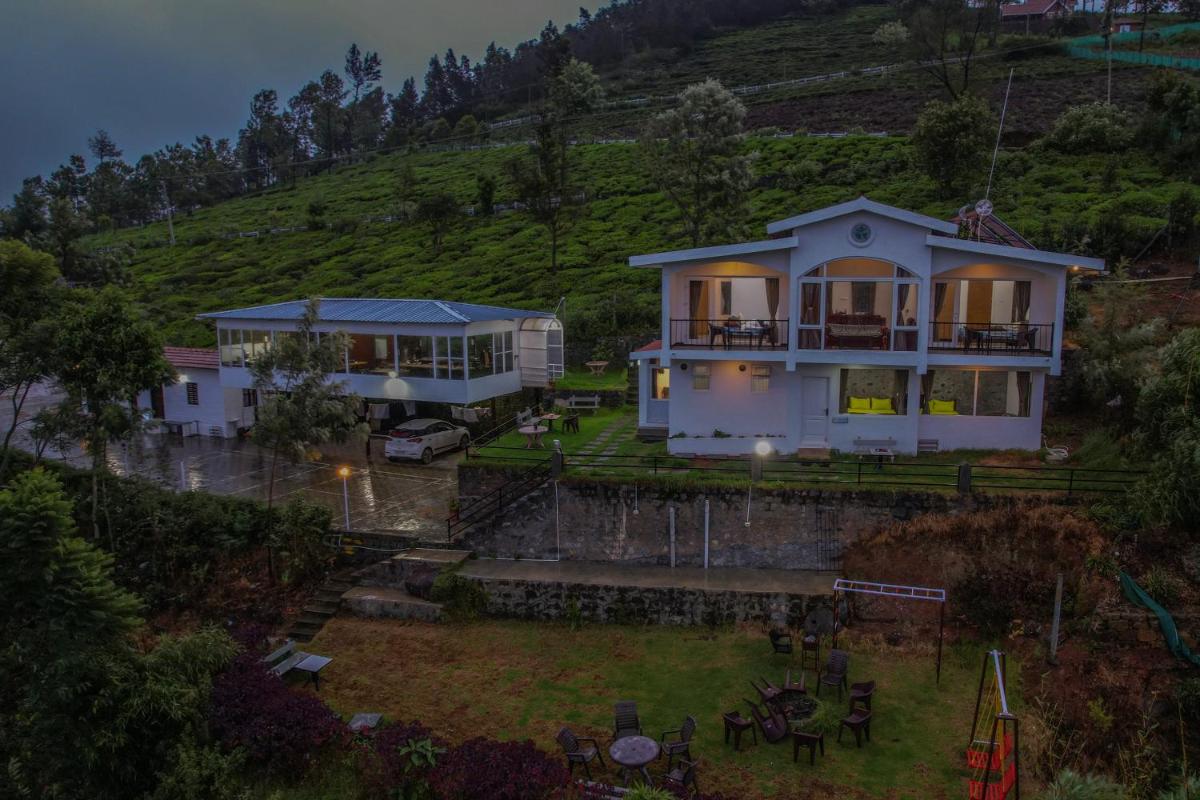 Peri Resorts - Housity