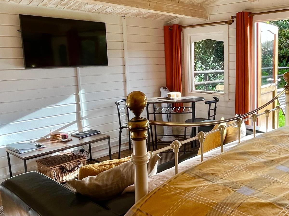 Primrose Cabin - Housity