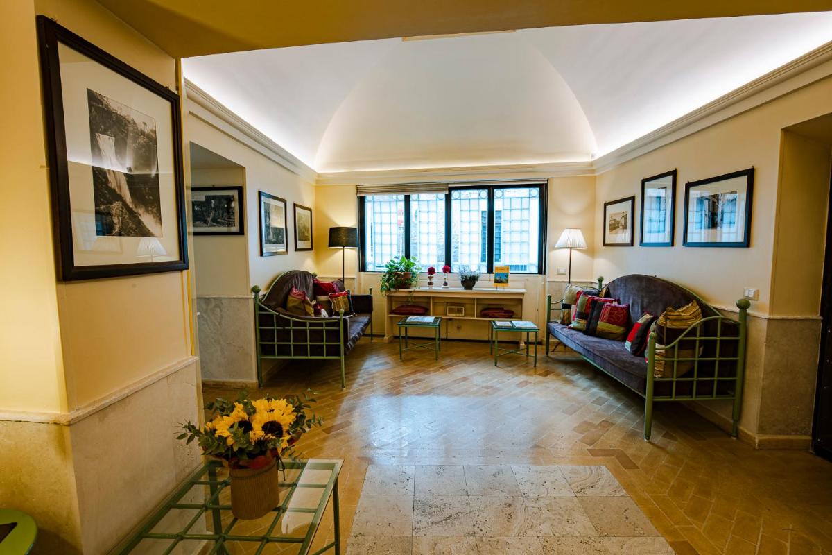 B&B Al Catillo 1600 - Dimora storica centro Tivoli - Housity