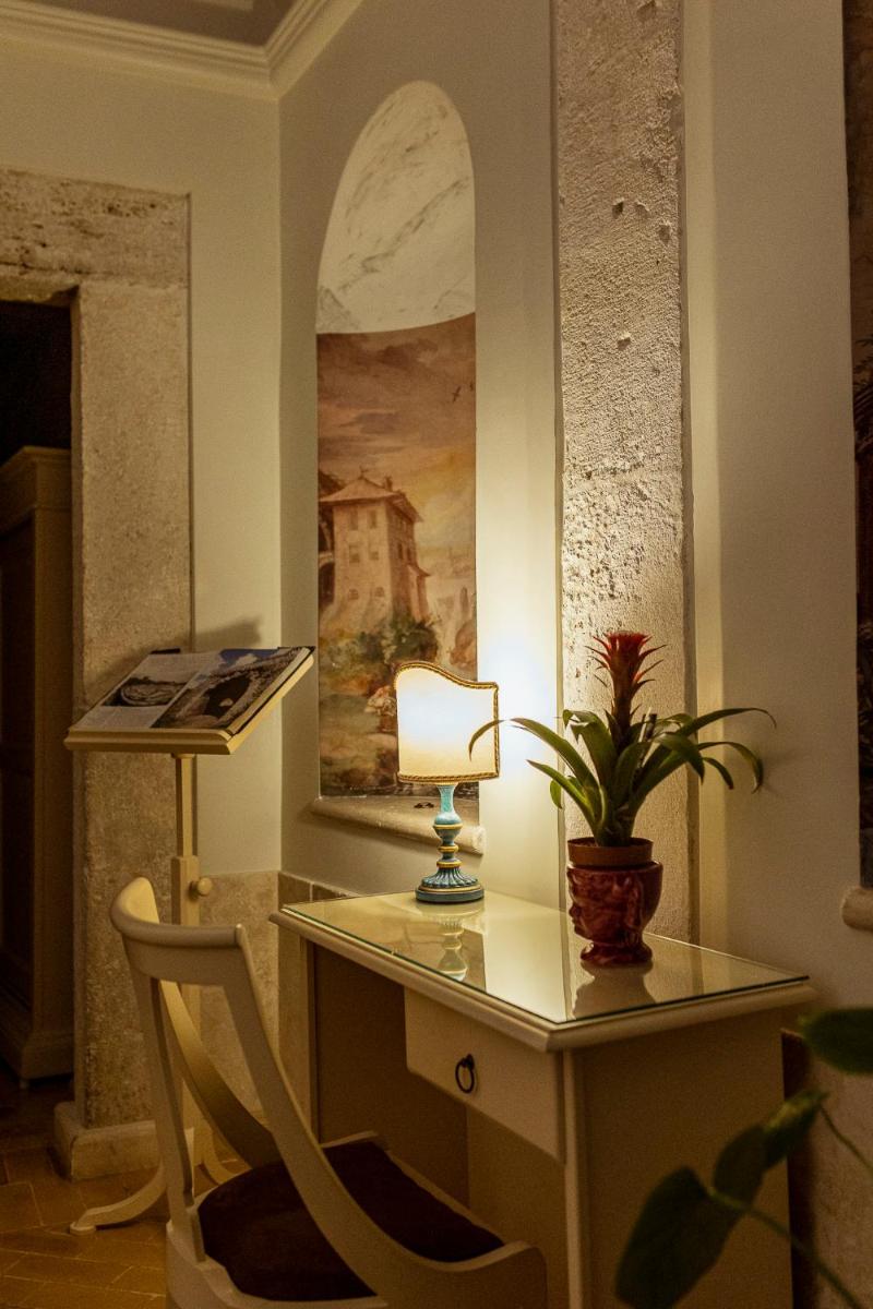 B&B Al Catillo 1600 - Dimora storica centro Tivoli - Housity