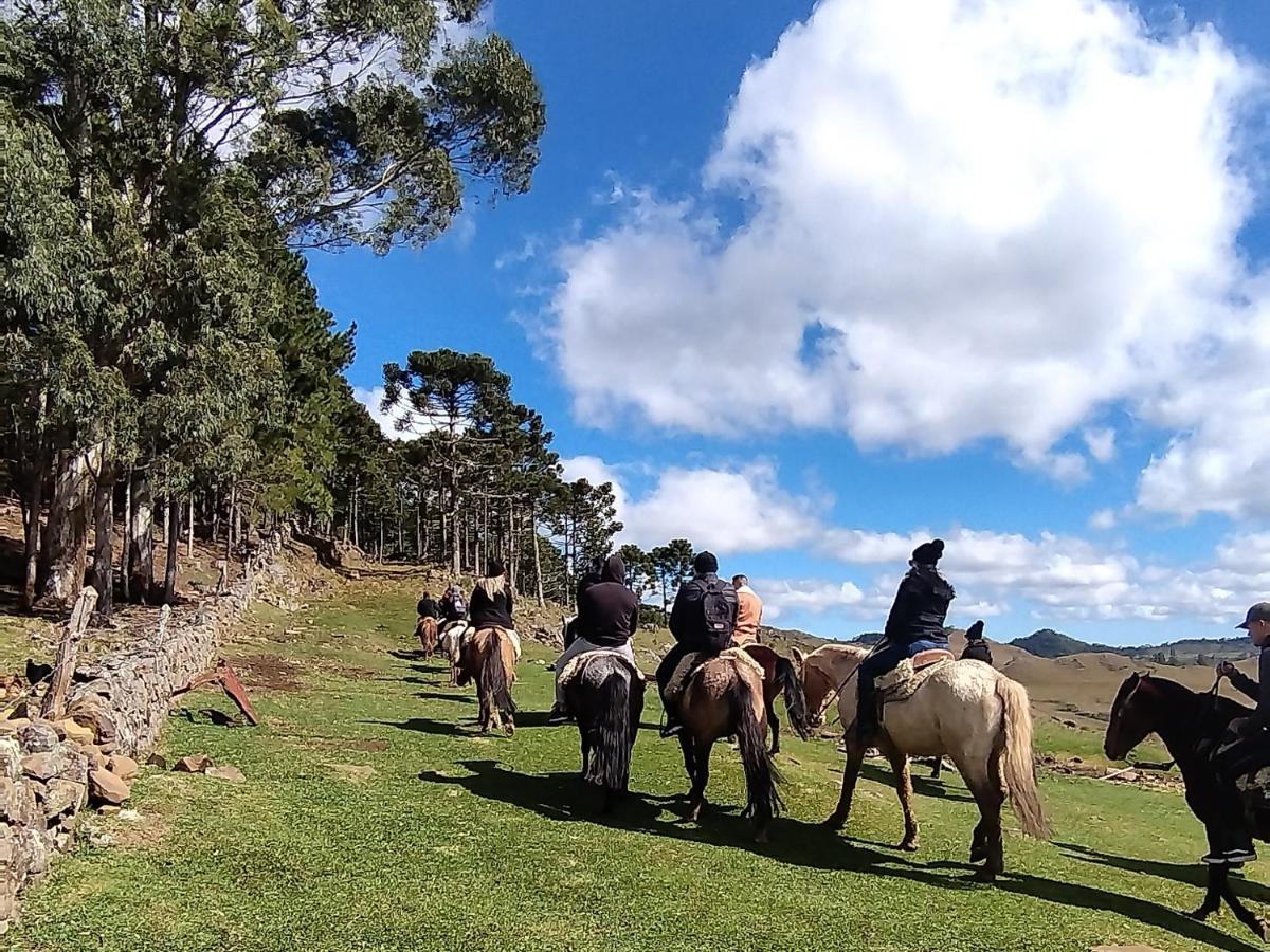 Pousada Laranjeiras Ecoturismo & Passeios - Housity