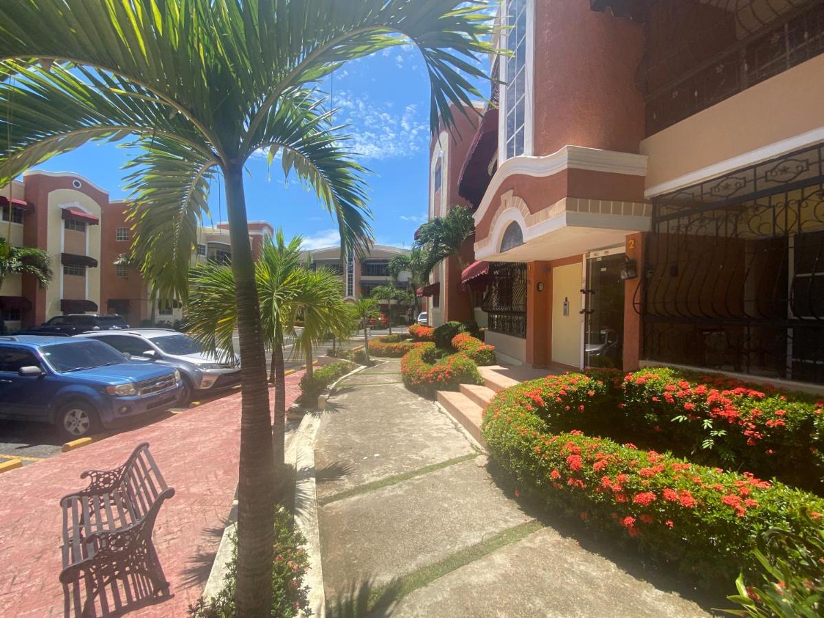 2DR Spacious 3-Bedroom Apartment in Santo Domingo Norte - Housity