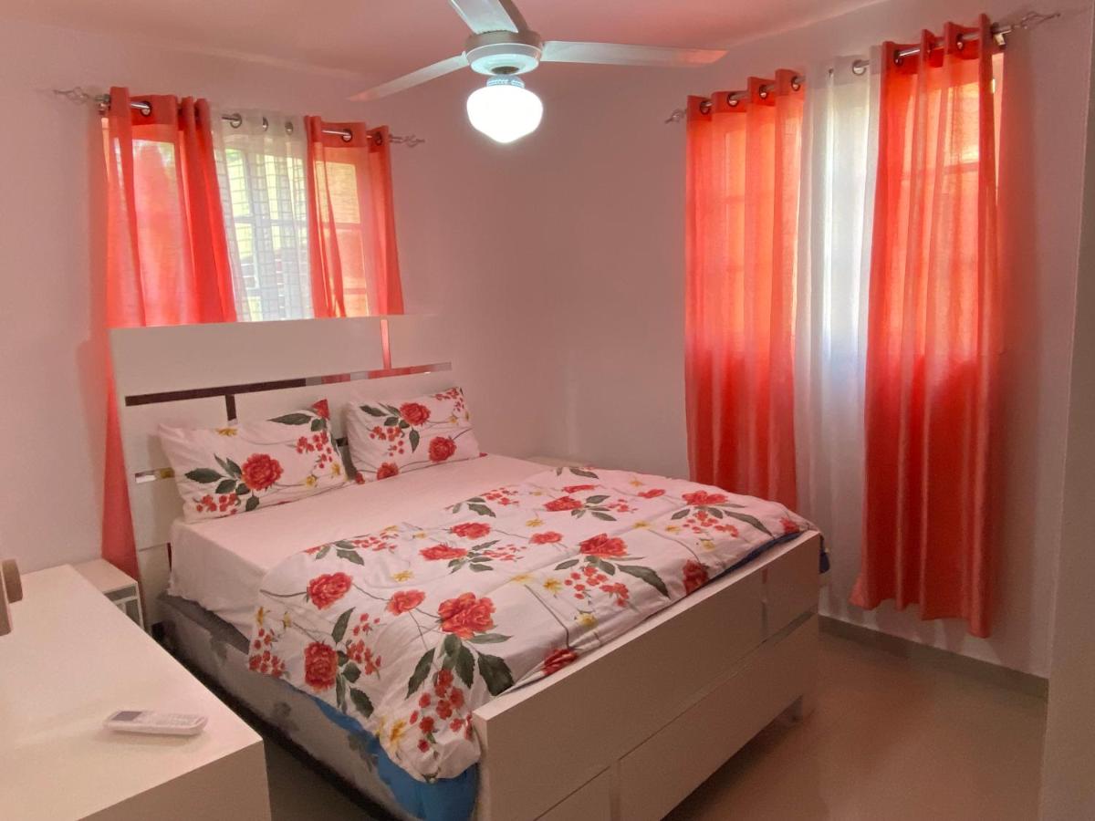 3DR Inviting 3-Bedroom Apartment in Santo Domingo Norte - Housity