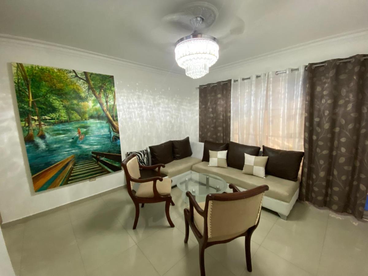 4DR Inviting 3-Bedroom Stay in Santo Domingo Norte - Housity
