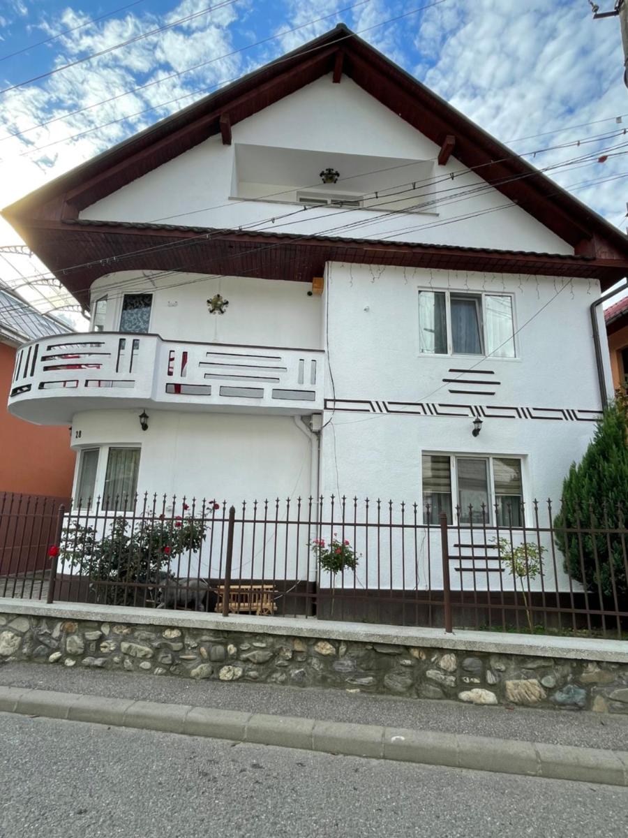 Camere de inchiriat ROMAN - Housity