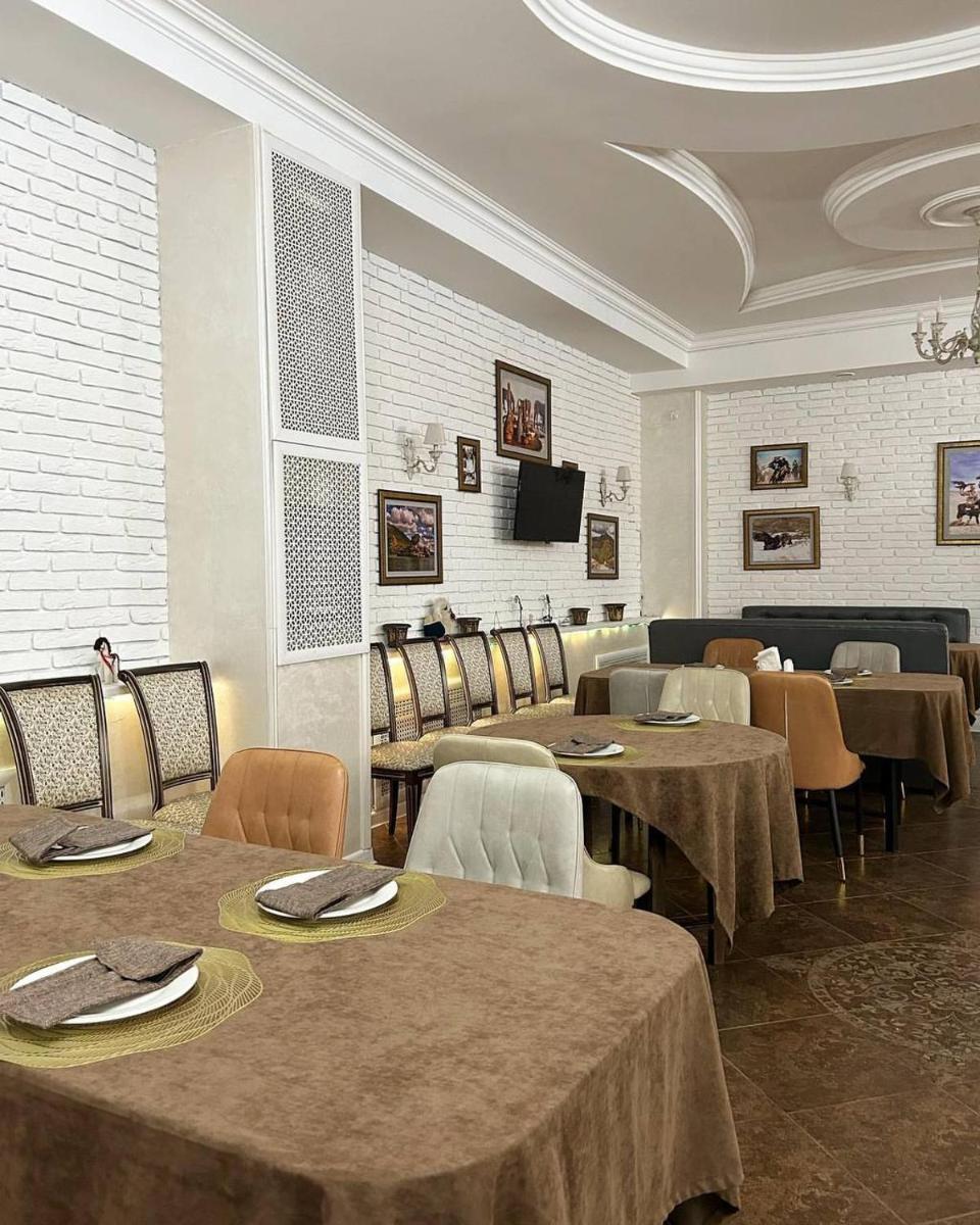 Tanzharyk Hotel - Housity