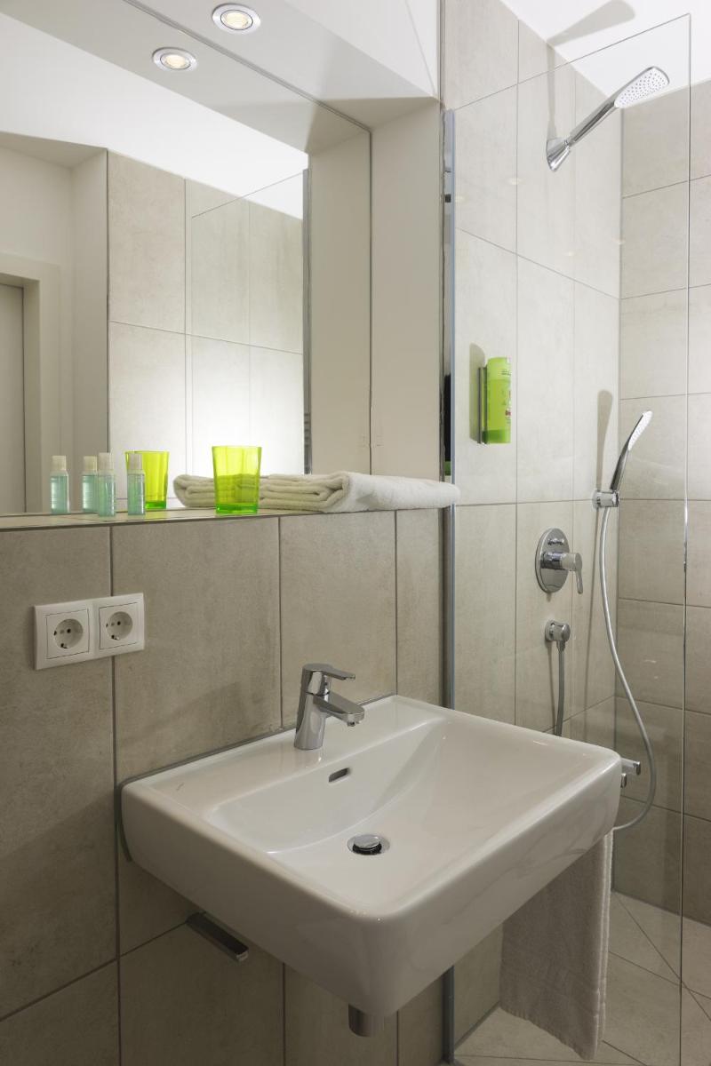 Hotel Rheingold - Housity