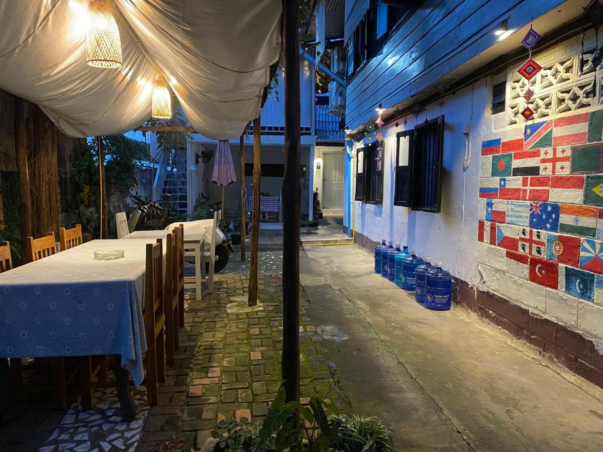 Khonesavane Hostel - Housity