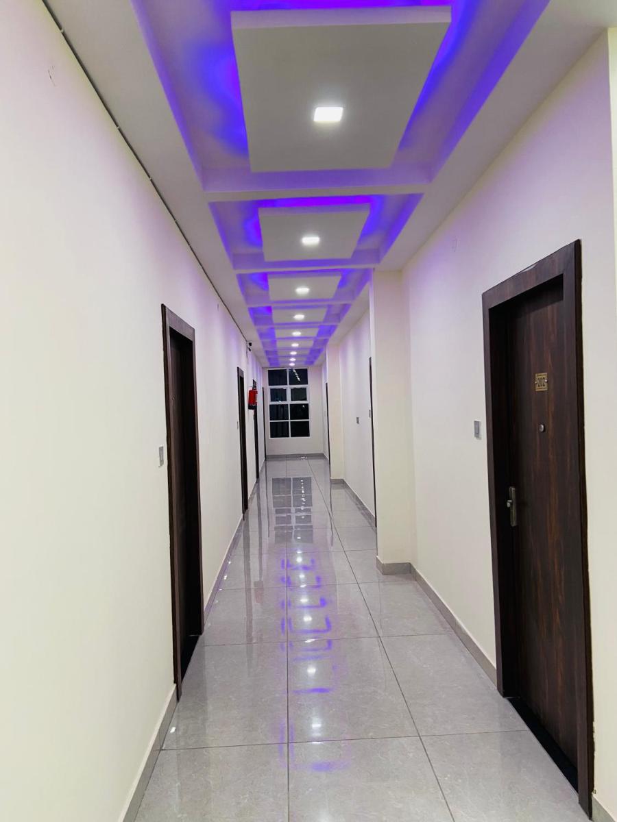Hotel Sun Shine - Housity