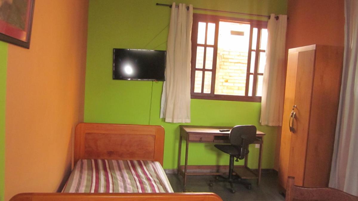 Em Tiradentes, Minas Gerais, casa exclusiva em terreno arborizado - Housity