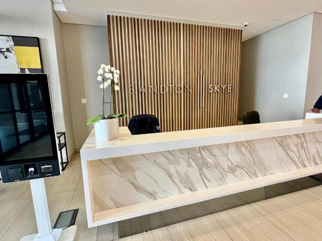 Sandton Skye Apartments - Housity