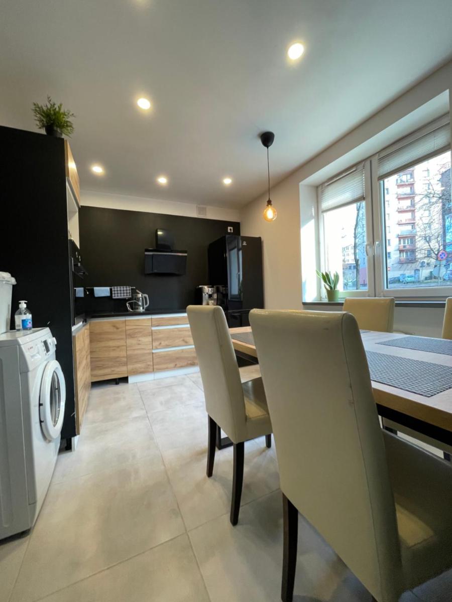 MISVEST Karol IX - Housity