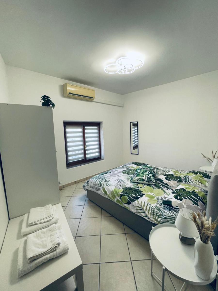 Castelli Home - Castelli Apartments - Housity