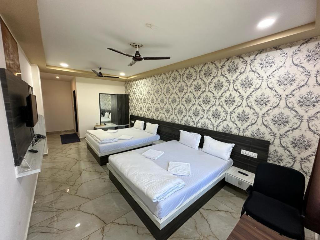 The royals room - Housity