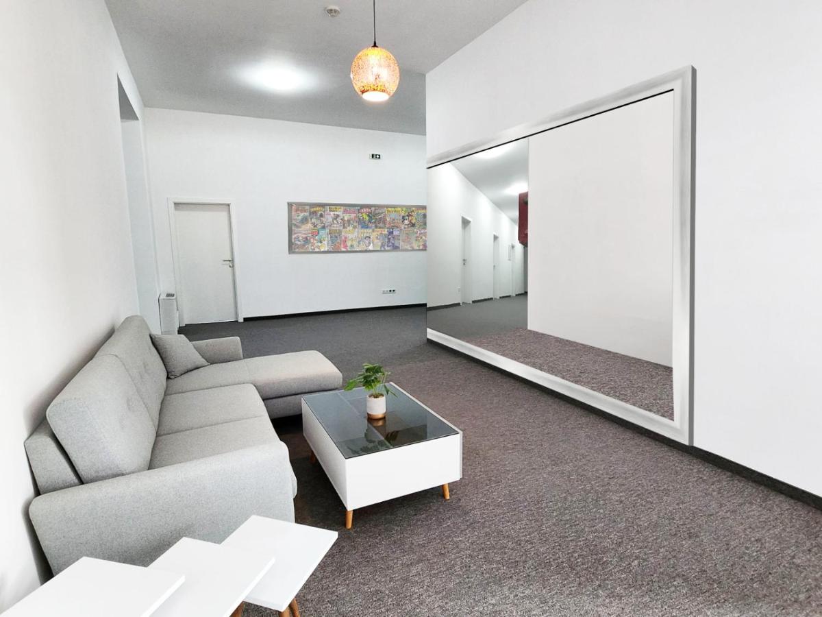 Hotel Balon - Housity
