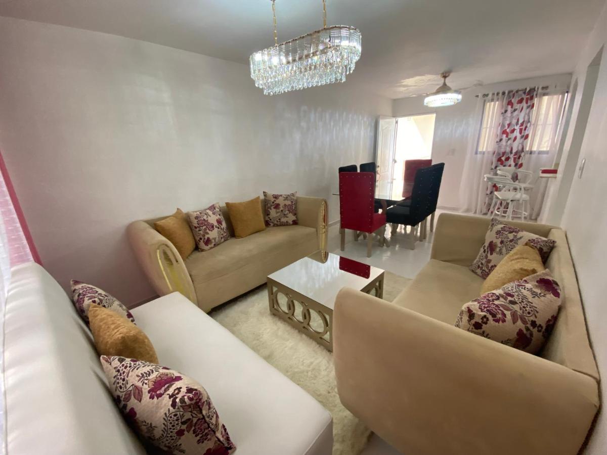 9DR 3-Bedroom Apartment Near Monumental Area - Housity