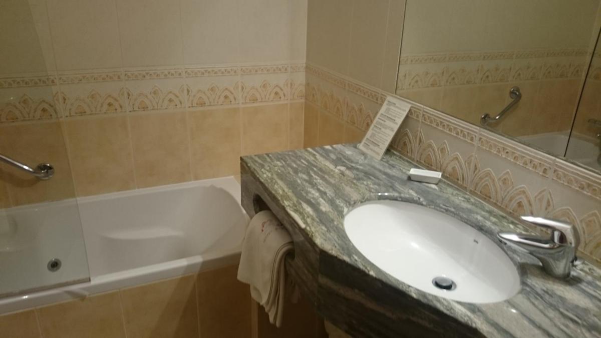 Un baño de Hotel Rosa & Spa Begur